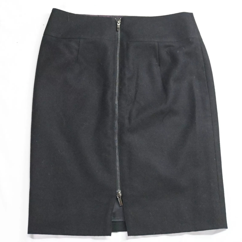 Banana Republic Black Pencil Skirt with Back Zipper,  Sz Small